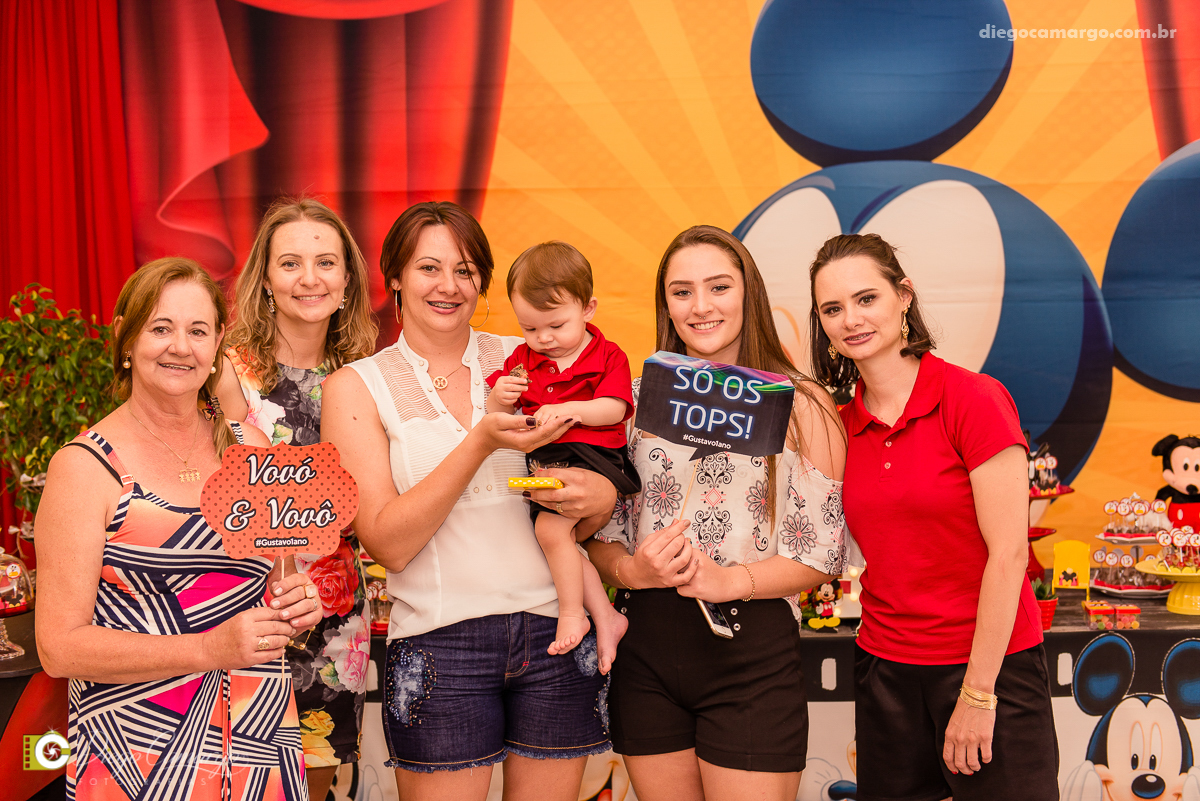 aniversario, festa infantil, bebe, 1 ano, brincadeira, doce, salgadinho, bolo, decoração, brinquedo, espuleto, juce decoracao, familia