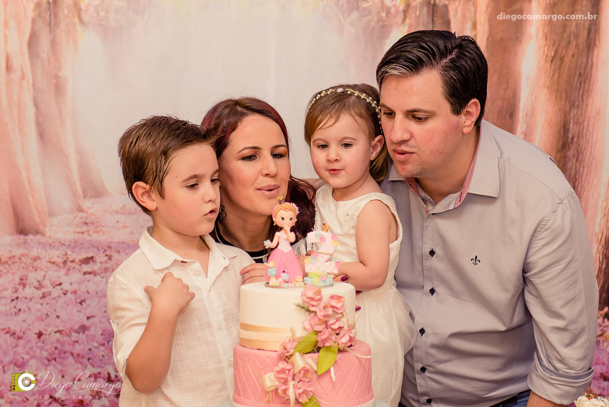 aniversario, espuleto, caçador, bianca, 2 anos, infantil, decoração, bolo, doces, salgados, festa, brincadeira.