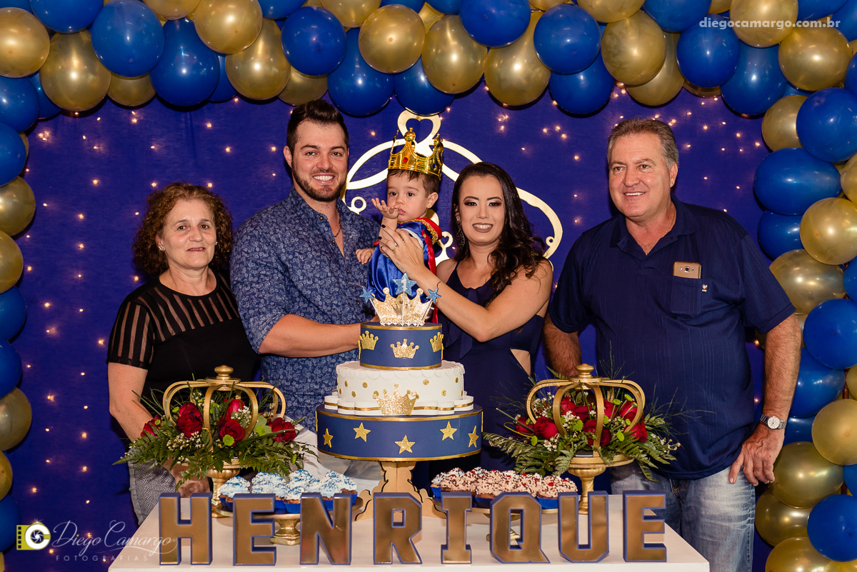 aniversario, festa infantil, bebe, 1 ano, brincadeira, doce, salgadinho, bolo, decoração, brinquedo, espuleto, decoracao, familia, viposa