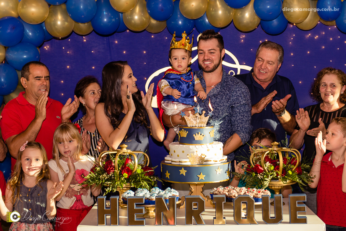 aniversario, festa infantil, bebe, 1 ano, brincadeira, doce, salgadinho, bolo, decoração, brinquedo, espuleto, decoracao, familia, viposa