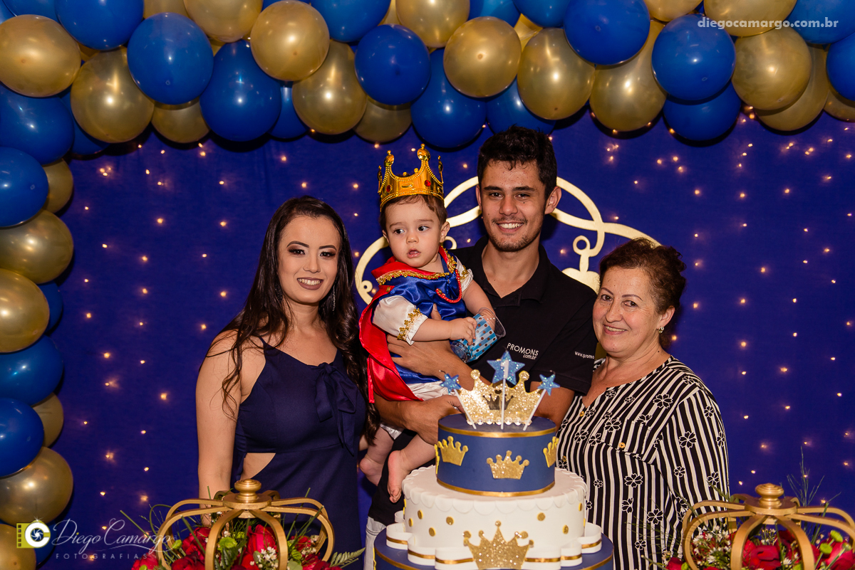 aniversario, festa infantil, bebe, 1 ano, brincadeira, doce, salgadinho, bolo, decoração, brinquedo, espuleto, decoracao, familia, viposa