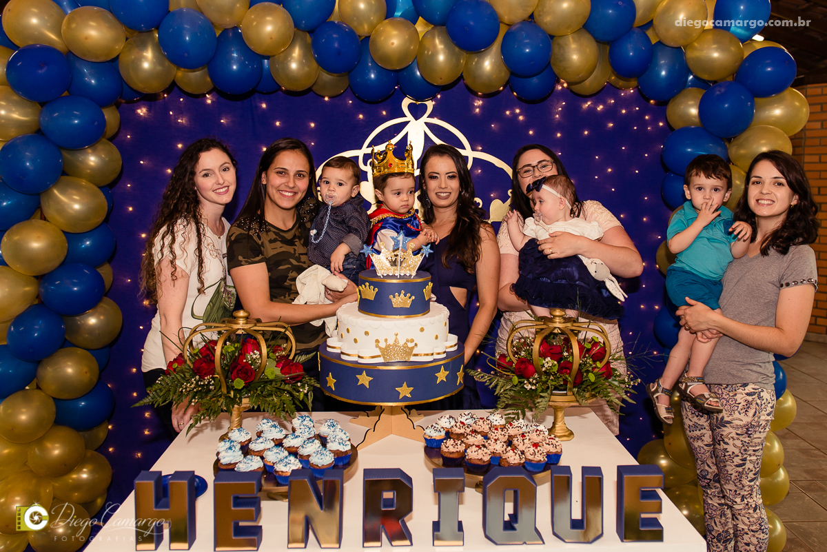 aniversario, festa infantil, bebe, 1 ano, brincadeira, doce, salgadinho, bolo, decoração, brinquedo, espuleto, decoracao, familia, viposa