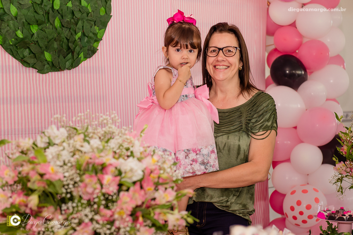 aniversario, festa infantil, bebe, 1 ano, brincadeira, doce, salgadinho, bolo, decoração, brinquedo, espuleto, decoracao, familia, viposa