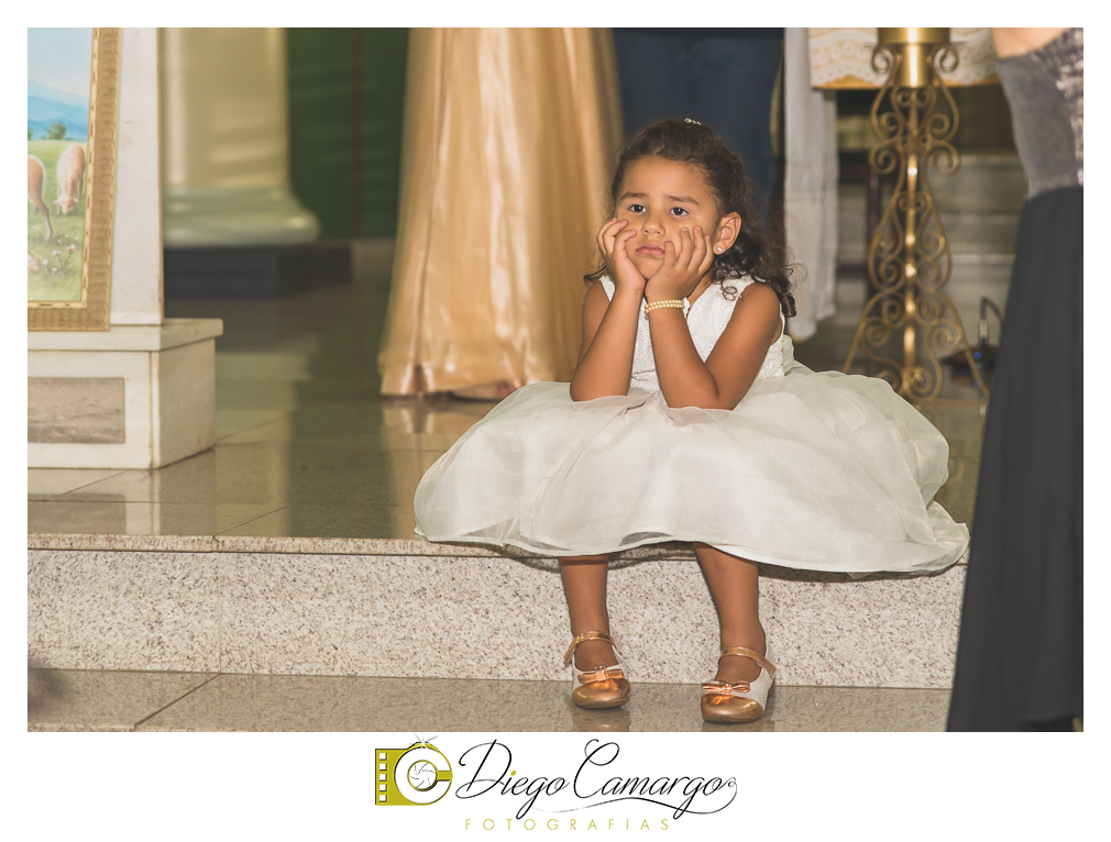 Este foi o casamento da Estela e Cristiano realizado na igreja Catedral de Caçador no dia 16 de abril de 2016.  Veja o vídeo e as fotos deste lindo casamento. Obrigado ao casal pela confiança, parabéns pela linda família