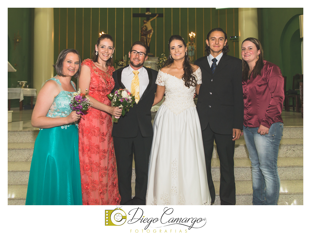 Este foi o casamento da Estela e Cristiano realizado na igreja Catedral de Caçador no dia 16 de abril de 2016.  Veja o vídeo e as fotos deste lindo casamento. Obrigado ao casal pela confiança, parabéns pela linda família
