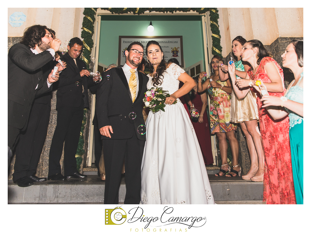 Este foi o casamento da Estela e Cristiano realizado na igreja Catedral de Caçador no dia 16 de abril de 2016.  Veja o vídeo e as fotos deste lindo casamento. Obrigado ao casal pela confiança, parabéns pela linda família