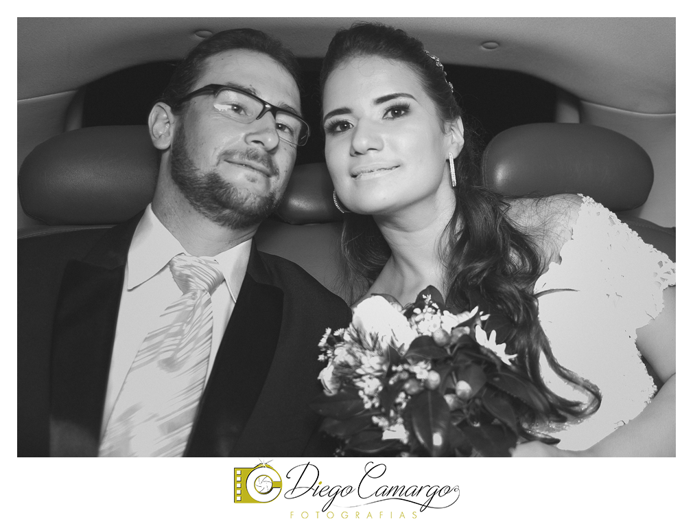 Este foi o casamento da Estela e Cristiano realizado na igreja Catedral de Caçador no dia 16 de abril de 2016.  Veja o vídeo e as fotos deste lindo casamento. Obrigado ao casal pela confiança, parabéns pela linda família