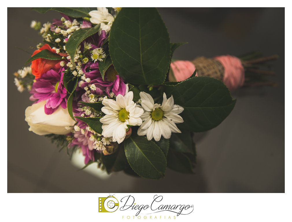 Este foi o casamento da Estela e Cristiano realizado na igreja Catedral de Caçador no dia 16 de abril de 2016.  Veja o vídeo e as fotos deste lindo casamento. Obrigado ao casal pela confiança, parabéns pela linda família