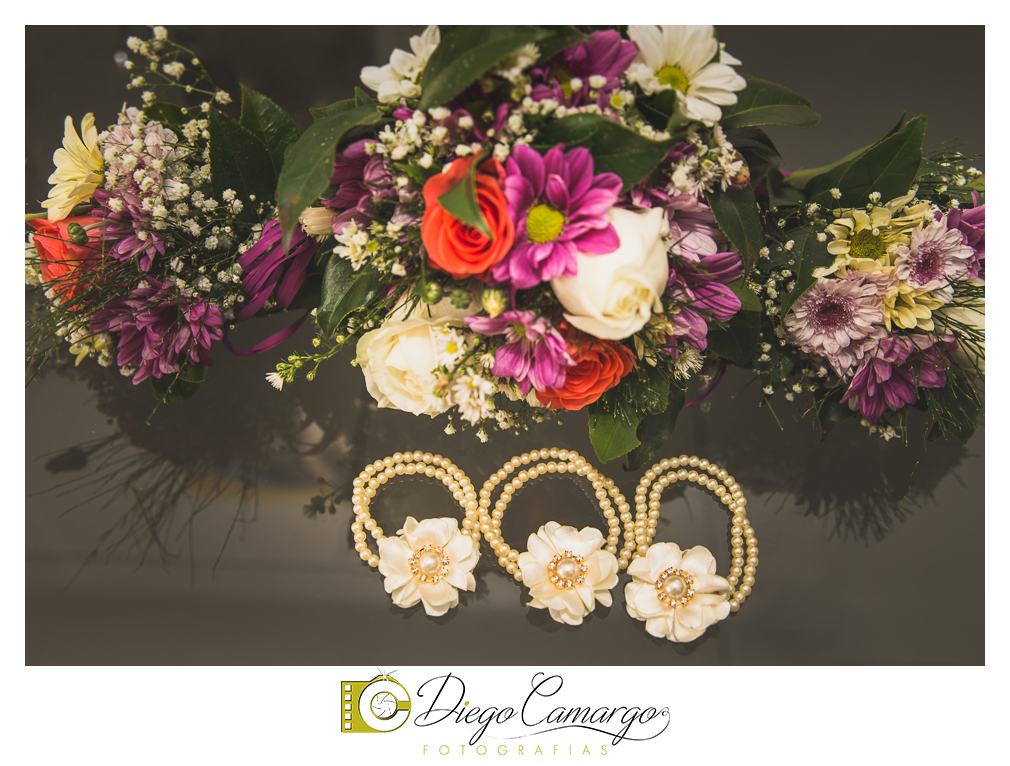 Este foi o casamento da Estela e Cristiano realizado na igreja Catedral de Caçador no dia 16 de abril de 2016.  Veja o vídeo e as fotos deste lindo casamento. Obrigado ao casal pela confiança, parabéns pela linda família