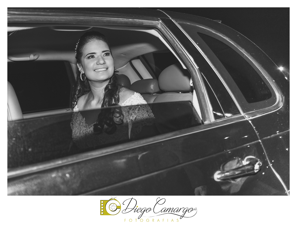 Este foi o casamento da Estela e Cristiano realizado na igreja Catedral de Caçador no dia 16 de abril de 2016.  Veja o vídeo e as fotos deste lindo casamento. Obrigado ao casal pela confiança, parabéns pela linda família