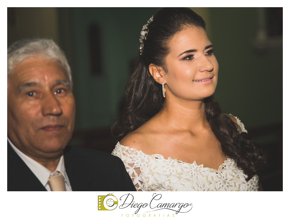 Este foi o casamento da Estela e Cristiano realizado na igreja Catedral de Caçador no dia 16 de abril de 2016.  Veja o vídeo e as fotos deste lindo casamento. Obrigado ao casal pela confiança, parabéns pela linda família