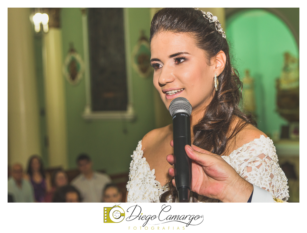 Este foi o casamento da Estela e Cristiano realizado na igreja Catedral de Caçador no dia 16 de abril de 2016.  Veja o vídeo e as fotos deste lindo casamento. Obrigado ao casal pela confiança, parabéns pela linda família