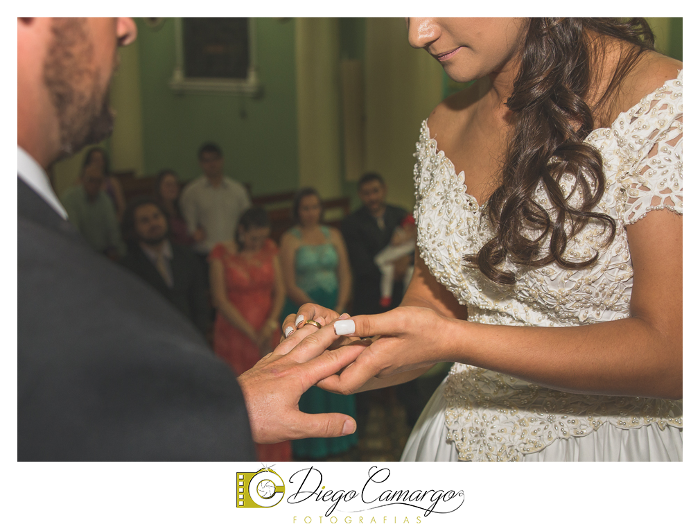 Este foi o casamento da Estela e Cristiano realizado na igreja Catedral de Caçador no dia 16 de abril de 2016.  Veja o vídeo e as fotos deste lindo casamento. Obrigado ao casal pela confiança, parabéns pela linda família