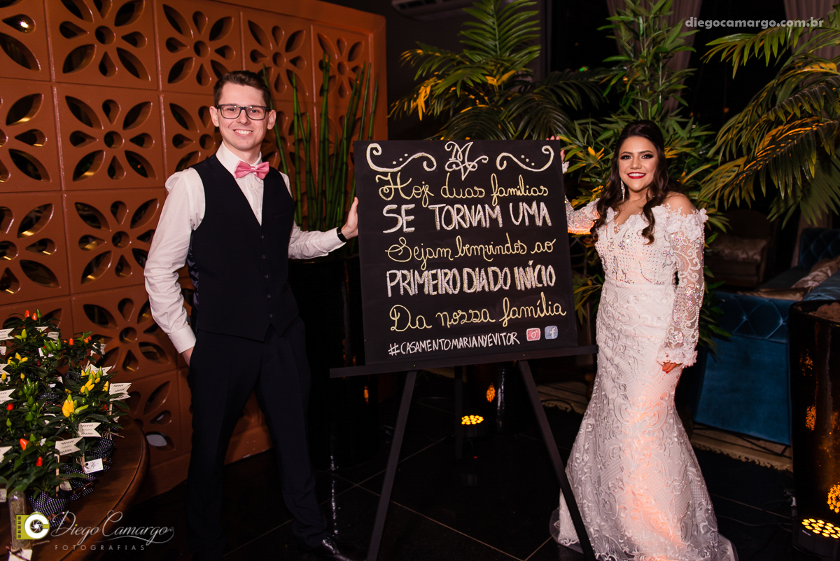 casamento, noivo, pai do noivo, terno, sapato, cinto, vestido, noiva, mae da noiva, brinco, anel, cabelo, maquiagem, salão de beleza, cabeleireiro, flor, buque, rosa, madrinha, ensaio, festa, fotografo, fotografia, caçador, musica, decoração, bolo