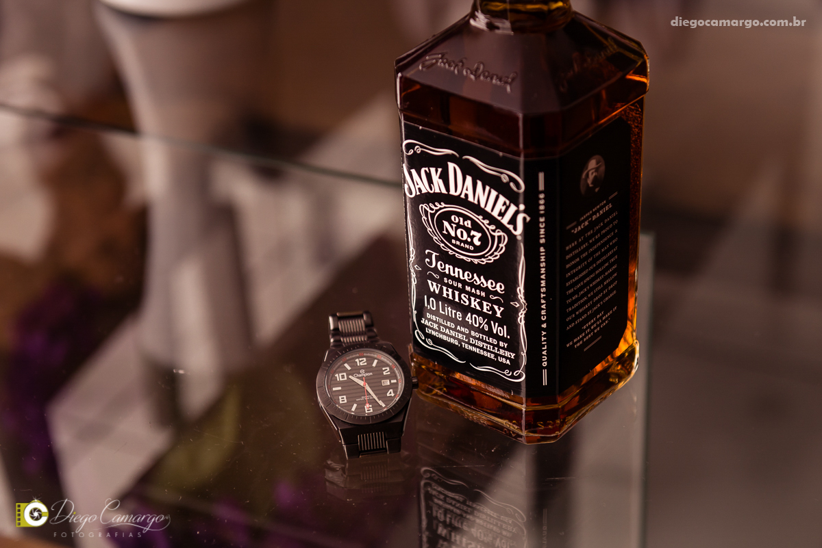 casamento, noivo, pai do noivo, terno, sapato, cinto, vestido, noiva, mae da noiva, brinco, anel, cabelo, maquiagem, salão de beleza, cabeleireiro, flor, buque, rosa, madrinha, ensaio, festa, fotografo, fotografia, caçador, musica, decoração, bolo