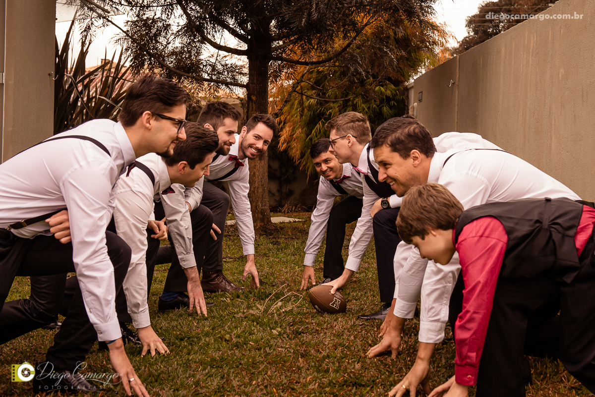 casamento, noivo, pai do noivo, terno, sapato, cinto, vestido, noiva, mae da noiva, brinco, anel, cabelo, maquiagem, salão de beleza, cabeleireiro, flor, buque, rosa, madrinha, ensaio, festa, fotografo, fotografia, caçador, musica, decoração, bolo
