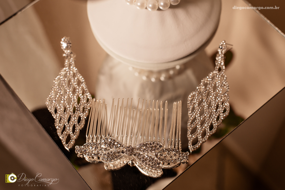 casamento, noivo, pai do noivo, terno, sapato, cinto, vestido, noiva, mae da noiva, brinco, anel, cabelo, maquiagem, salão de beleza, cabeleireiro, flor, buque, rosa, madrinha, ensaio, festa, fotografo, fotografia, caçador, musica, decoração, bolo