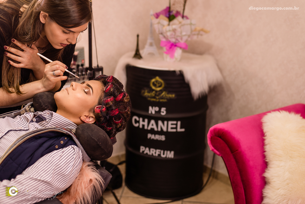 casamento, noivo, pai do noivo, terno, sapato, cinto, vestido, noiva, mae da noiva, brinco, anel, cabelo, maquiagem, salão de beleza, cabeleireiro, flor, buque, rosa, madrinha, ensaio, festa, fotografo, fotografia, caçador, musica, decoração, bolo