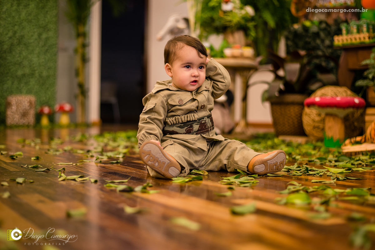 aniversário, bruno, espuleto, festa, decoração, caçador, selva, animais, floresta, brincadeira, bolo, docinhos, salgadinhos, 
