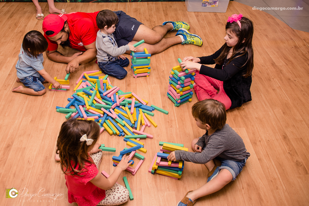 aniversário, bruno, espuleto, festa, decoração, caçador, selva, animais, floresta, brincadeira, bolo, docinhos, salgadinhos, 