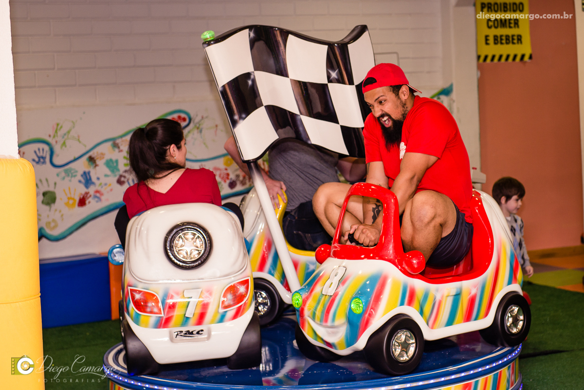 aniversário, bruno, espuleto, festa, decoração, caçador, selva, animais, floresta, brincadeira, bolo, docinhos, salgadinhos, 