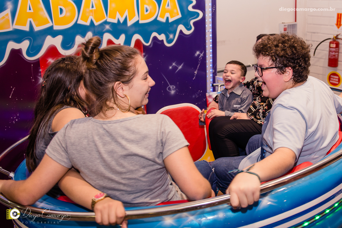 aniversário, bruno, espuleto, festa, decoração, caçador, selva, animais, floresta, brincadeira, bolo, docinhos, salgadinhos, 