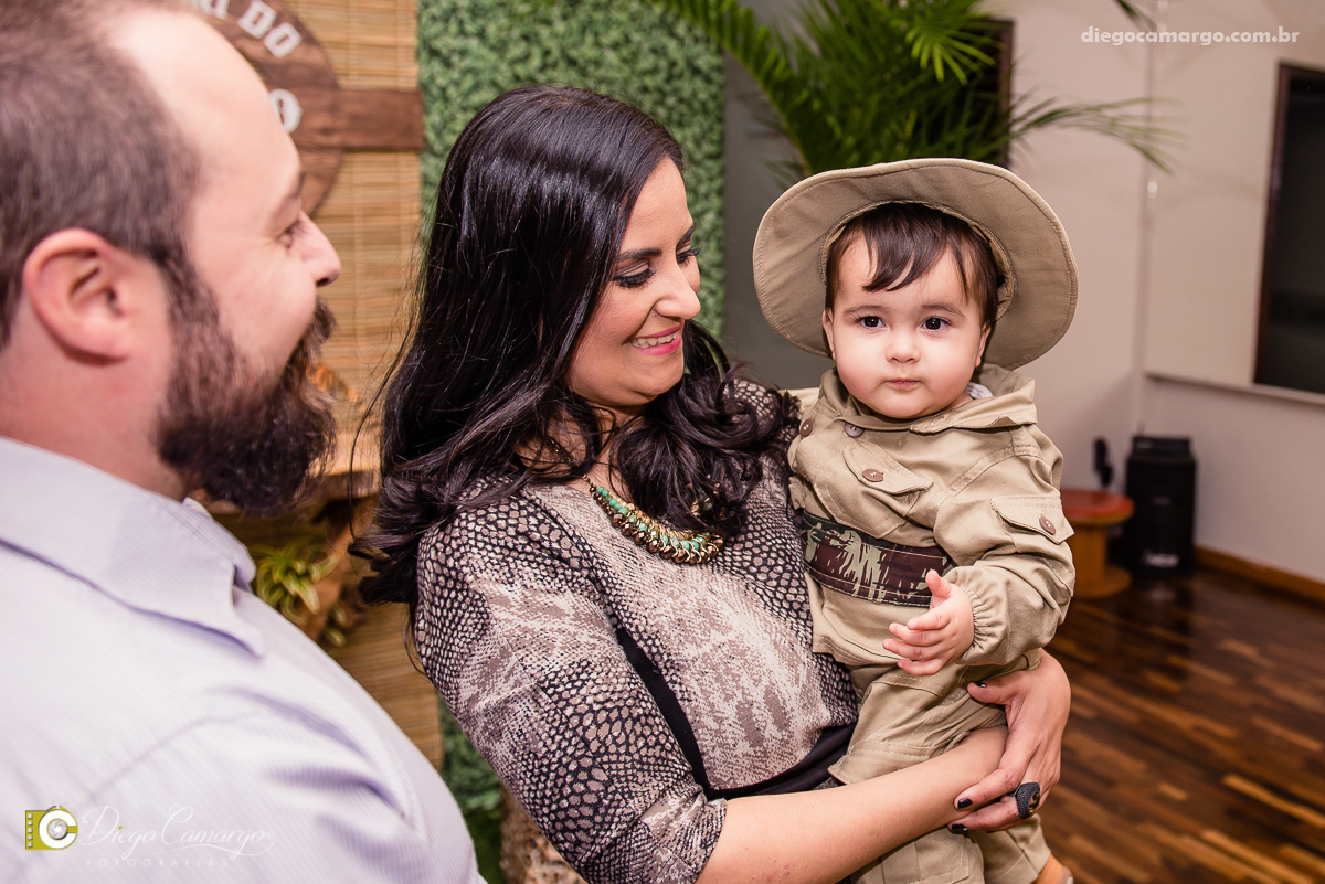 aniversário, bruno, espuleto, festa, decoração, caçador, selva, animais, floresta, brincadeira, bolo, docinhos, salgadinhos, 