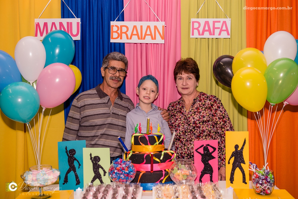 aniversário, festa, decoração, caçador, brincadeira, bolo, docinhos, salgadinhos, Balada, baladinha, mundo magico, amigos, juce souza