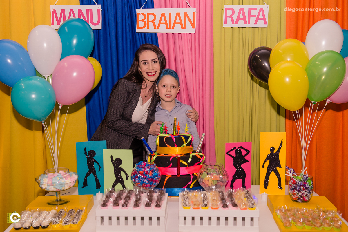 aniversário, festa, decoração, caçador, brincadeira, bolo, docinhos, salgadinhos, Balada, baladinha, mundo magico, amigos, juce souza