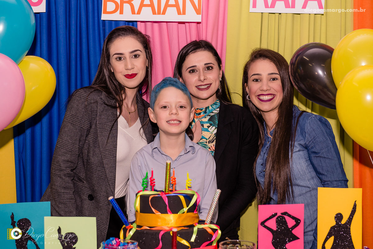 aniversário, festa, decoração, caçador, brincadeira, bolo, docinhos, salgadinhos, Balada, baladinha, mundo magico, amigos, juce souza