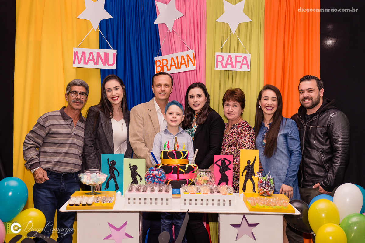 aniversário, festa, decoração, caçador, brincadeira, bolo, docinhos, salgadinhos, Balada, baladinha, mundo magico, amigos, juce souza