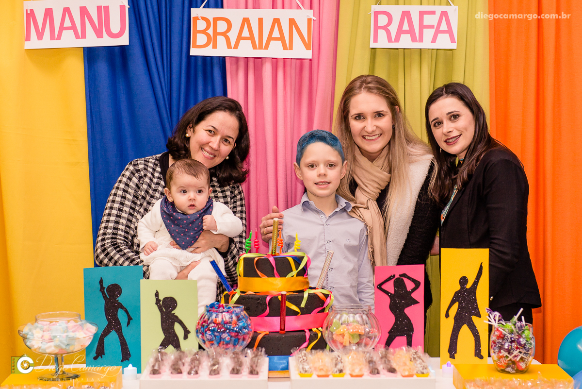 aniversário, festa, decoração, caçador, brincadeira, bolo, docinhos, salgadinhos, Balada, baladinha, mundo magico, amigos, juce souza