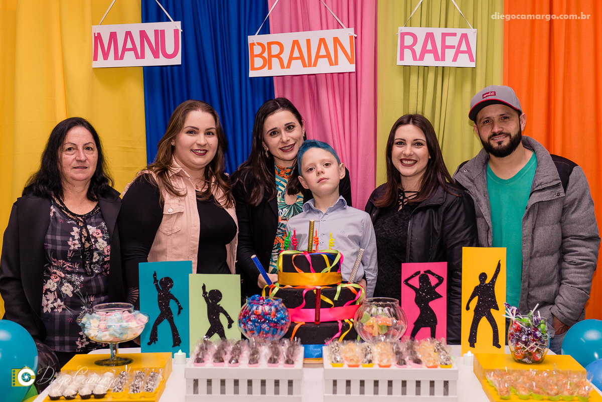 aniversário, festa, decoração, caçador, brincadeira, bolo, docinhos, salgadinhos, Balada, baladinha, mundo magico, amigos, juce souza