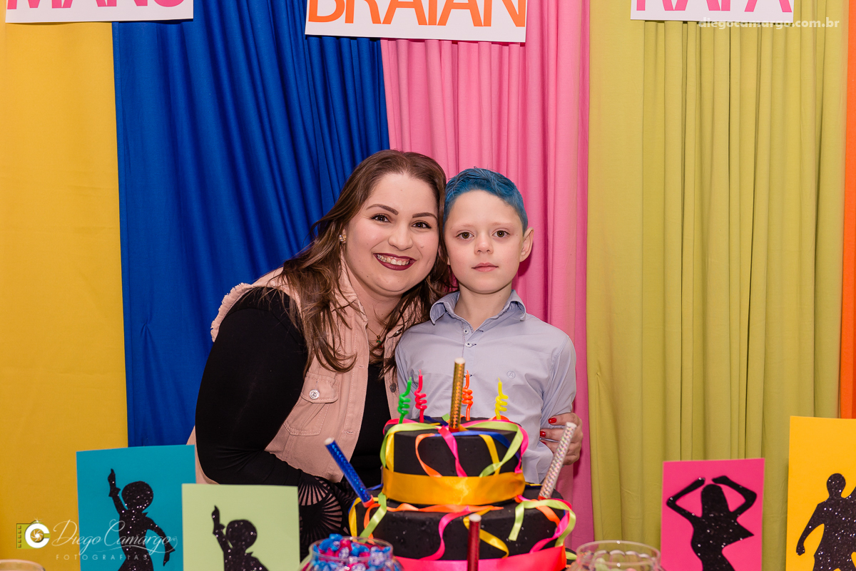 aniversário, festa, decoração, caçador, brincadeira, bolo, docinhos, salgadinhos, Balada, baladinha, mundo magico, amigos, juce souza