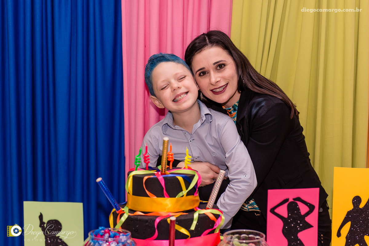 aniversário, festa, decoração, caçador, brincadeira, bolo, docinhos, salgadinhos, Balada, baladinha, mundo magico, amigos, juce souza