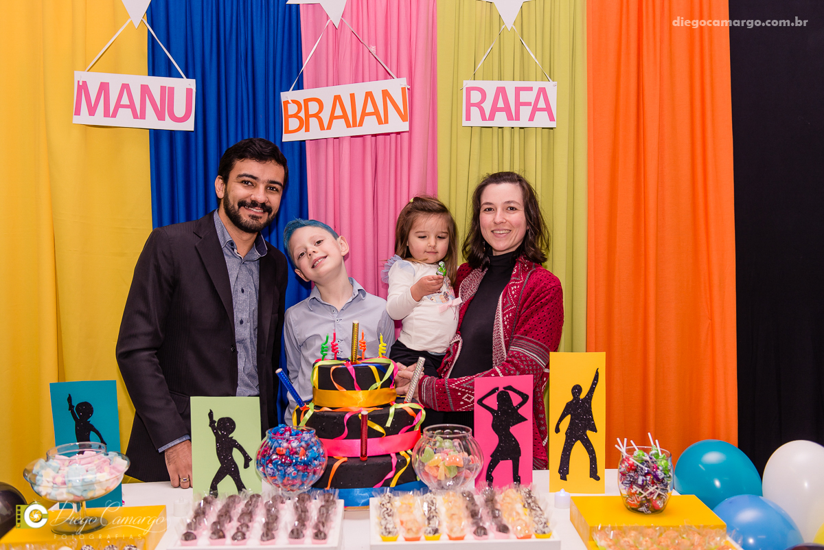 aniversário, festa, decoração, caçador, brincadeira, bolo, docinhos, salgadinhos, Balada, baladinha, mundo magico, amigos, juce souza