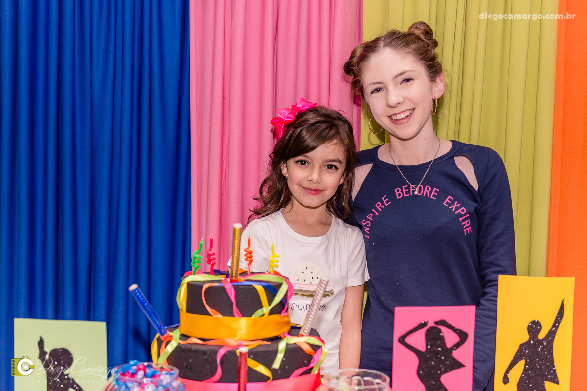 aniversário, festa, decoração, caçador, brincadeira, bolo, docinhos, salgadinhos, Balada, baladinha, mundo magico, amigos, juce souza