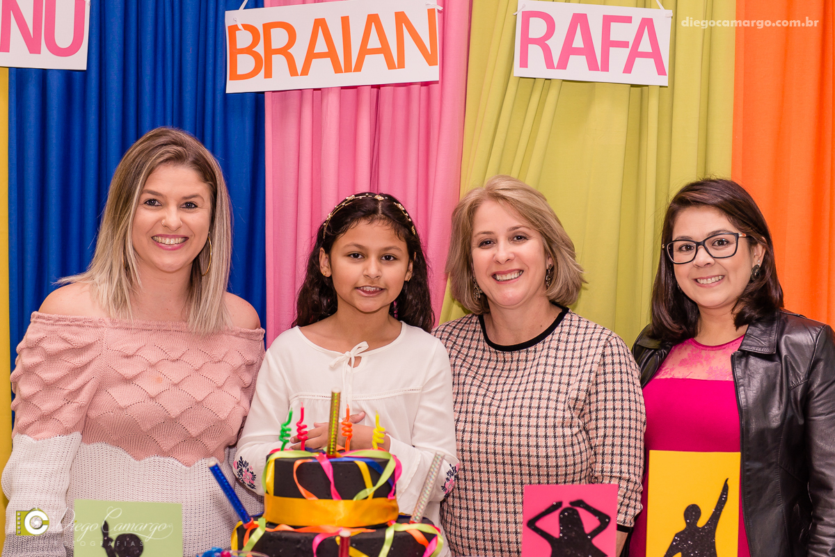 aniversário, festa, decoração, caçador, brincadeira, bolo, docinhos, salgadinhos, Balada, baladinha, mundo magico, amigos, juce souza