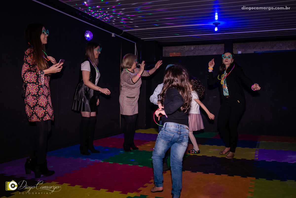 aniversário, festa, decoração, caçador, brincadeira, bolo, docinhos, salgadinhos, Balada, baladinha, mundo magico, amigos, juce souza