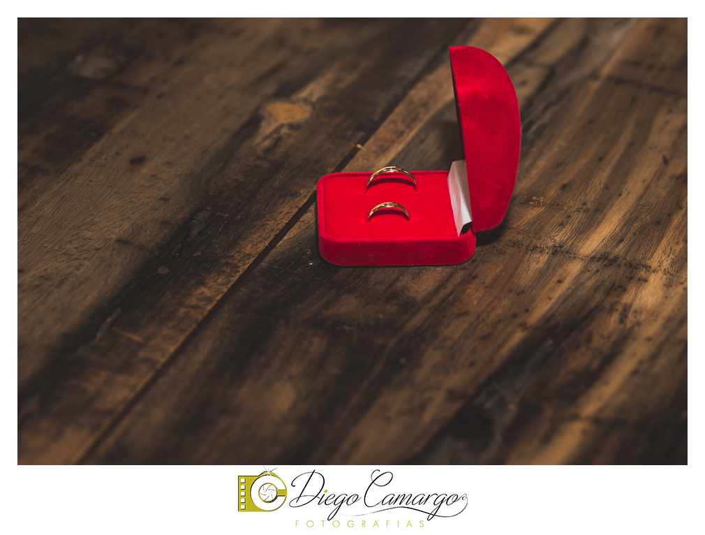 Casamento Maria Fabíola e Felipe em caçador. Fotos de casamento diego camargo fotografias. Fotógrafos: Diego Camargo e Fram Pezzole Maquiagem: Maria Paula Cabelo: Espaço H2O Cerimônia: Cartório Civil Recepç&