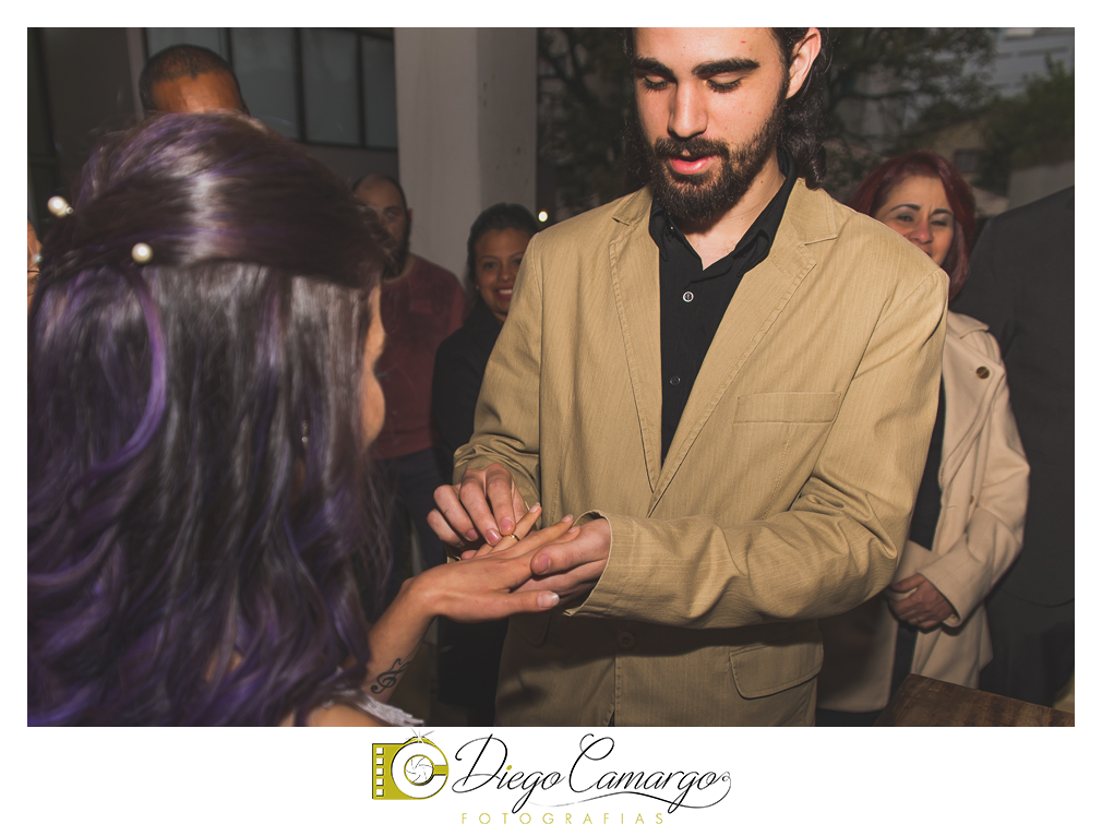 Casamento Maria Fabíola e Felipe em caçador. Fotos de casamento diego camargo fotografias. Fotógrafos: Diego Camargo e Fram Pezzole Maquiagem: Maria Paula Cabelo: Espaço H2O Cerimônia: Cartório Civil Recepç&