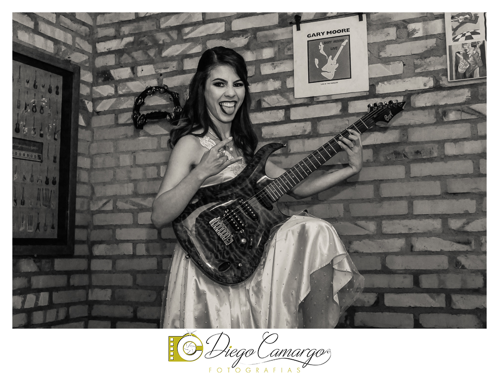 Casamento Maria Fabíola e Felipe em caçador. Fotos de casamento diego camargo fotografias. Fotógrafos: Diego Camargo e Fram Pezzole Maquiagem: Maria Paula Cabelo: Espaço H2O Cerimônia: Cartório Civil Recepç&