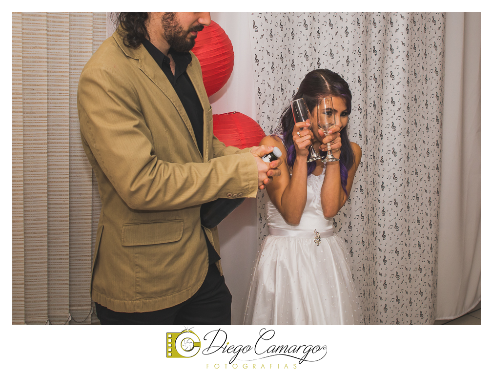 Casamento Maria Fabíola e Felipe em caçador. Fotos de casamento diego camargo fotografias. Fotógrafos: Diego Camargo e Fram Pezzole Maquiagem: Maria Paula Cabelo: Espaço H2O Cerimônia: Cartório Civil Recepç&