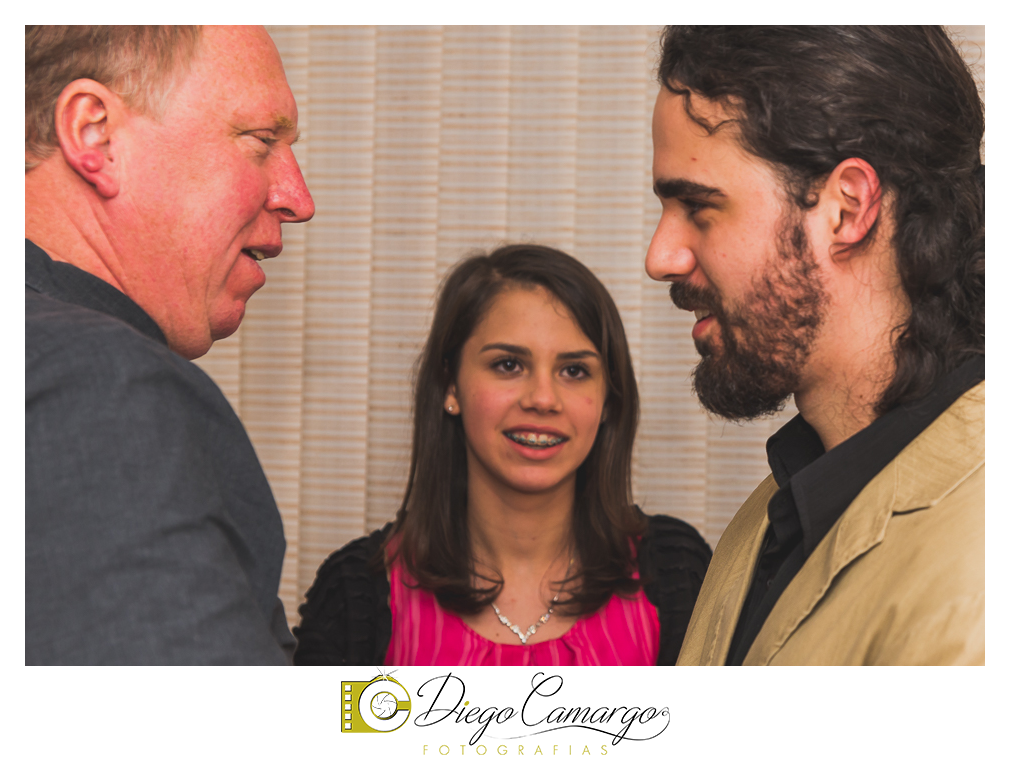 Casamento Maria Fabíola e Felipe em caçador. Fotos de casamento diego camargo fotografias. Fotógrafos: Diego Camargo e Fram Pezzole Maquiagem: Maria Paula Cabelo: Espaço H2O Cerimônia: Cartório Civil Recepç&