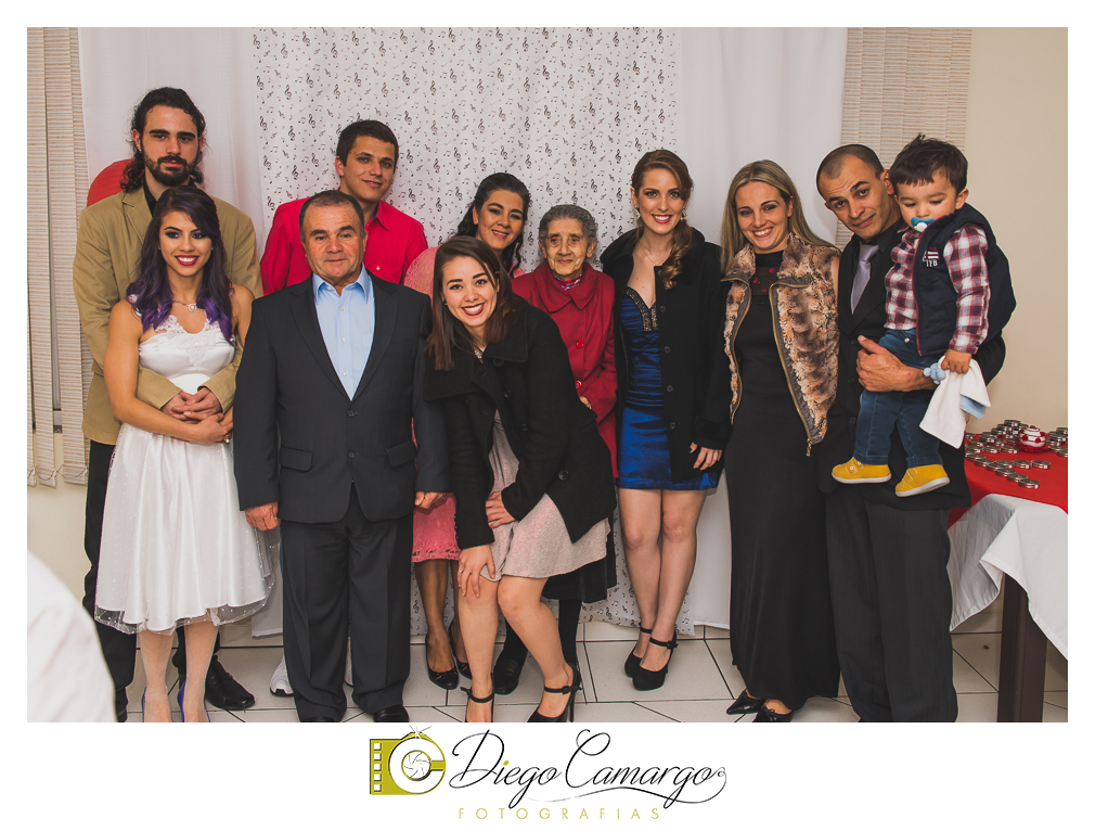 Casamento Maria Fabíola e Felipe em caçador. Fotos de casamento diego camargo fotografias. Fotógrafos: Diego Camargo e Fram Pezzole Maquiagem: Maria Paula Cabelo: Espaço H2O Cerimônia: Cartório Civil Recepç&