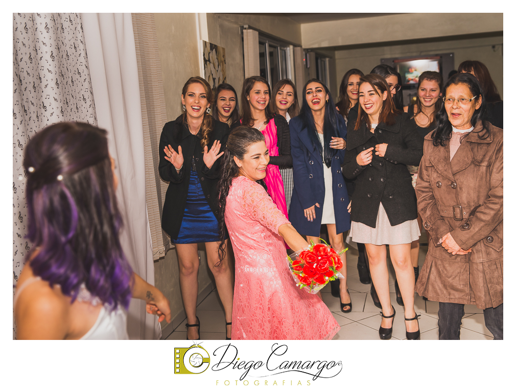 Casamento Maria Fabíola e Felipe em caçador. Fotos de casamento diego camargo fotografias. Fotógrafos: Diego Camargo e Fram Pezzole Maquiagem: Maria Paula Cabelo: Espaço H2O Cerimônia: Cartório Civil Recepç&