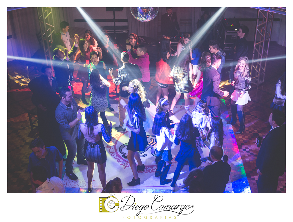 ensaio, 15 anos, debutante, fotografo, fotografa caçador, foto caçador, fotografa caçador, fotografo caçador, moda caçador, moda, caçador, festa debutante, maquiagem, cabelo, vestido,