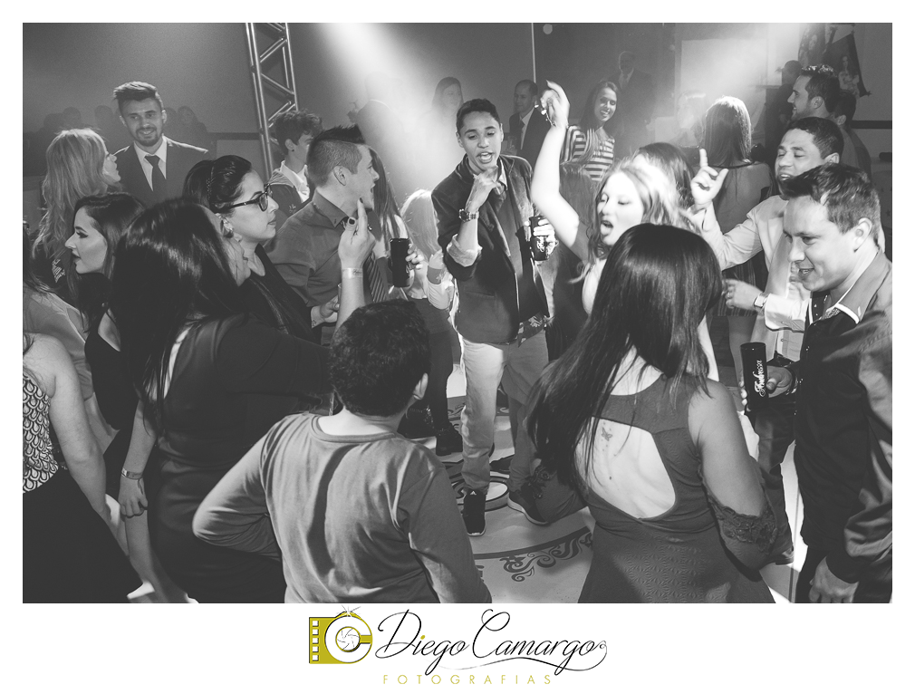 ensaio, 15 anos, debutante, fotografo, fotografa caçador, foto caçador, fotografa caçador, fotografo caçador, moda caçador, moda, caçador, festa debutante, maquiagem, cabelo, vestido,