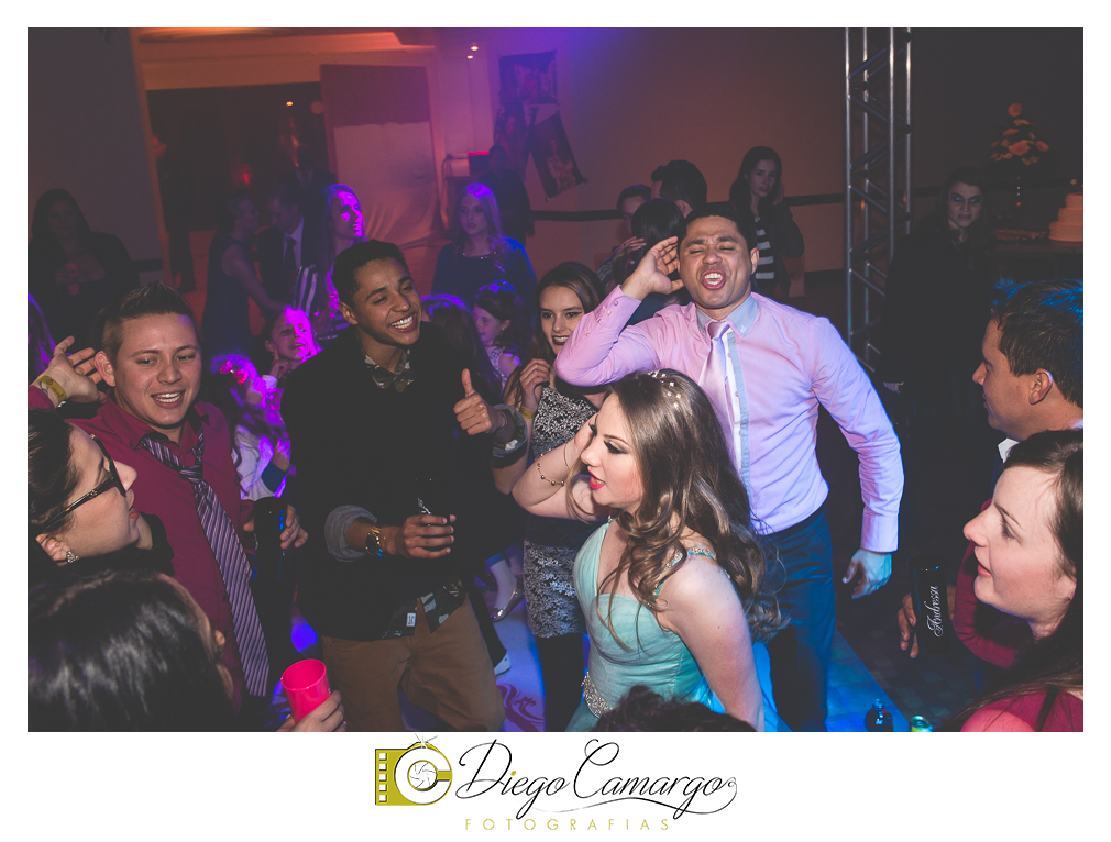 ensaio, 15 anos, debutante, fotografo, fotografa caçador, foto caçador, fotografa caçador, fotografo caçador, moda caçador, moda, caçador, festa debutante, maquiagem, cabelo, vestido,