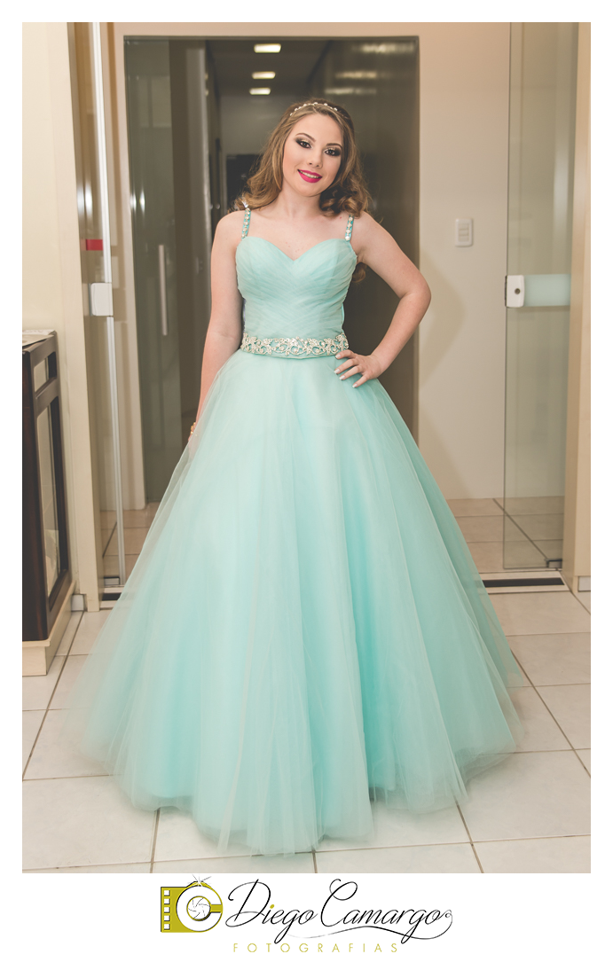 ensaio, 15 anos, debutante, fotografo, fotografa caçador, foto caçador, fotografa caçador, fotografo caçador, moda caçador, moda, caçador, festa debutante, maquiagem, cabelo, vestido,